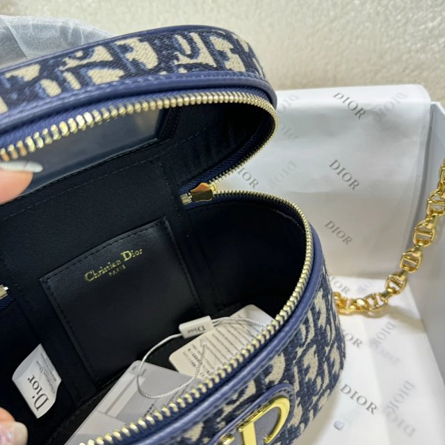 Dior crossbody bag: seller detail photo 8