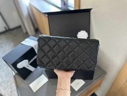 Chanel Bag: seller detail photo 7