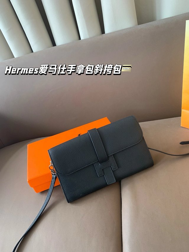 Hermès crossbody bag: seller detail photo 1