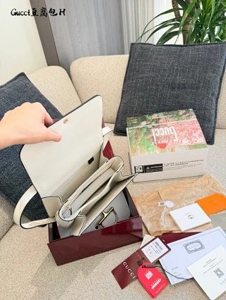 Gucci Bag: seller detail photo 9