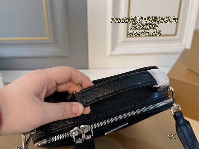 Prada crossbody bag: seller detail photo 5