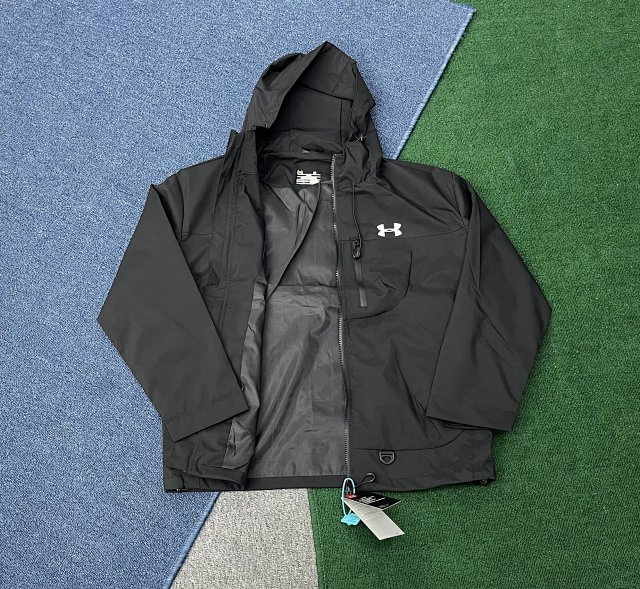 Under Armour Jacket: seller detail photo 4