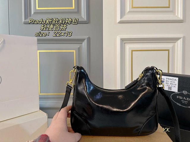 Prada crossbody bag: seller detail photo 8