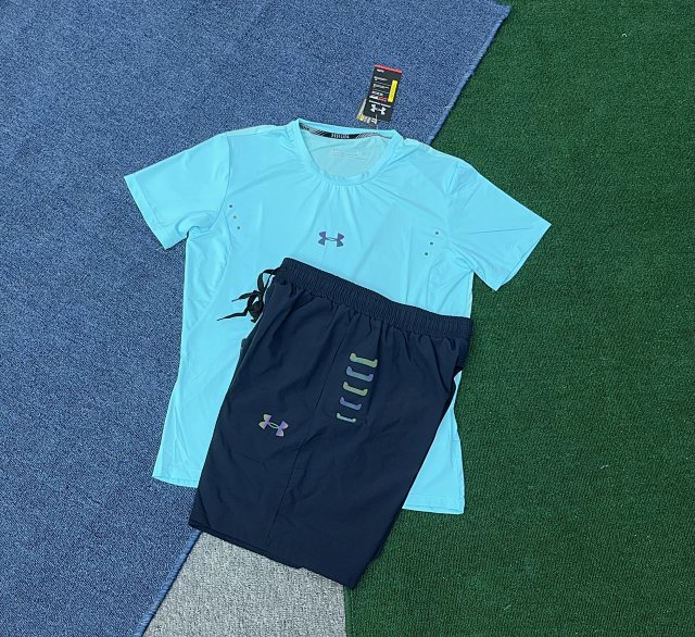 Under Armour T-shirt & Shorts Set: seller detail photo 13