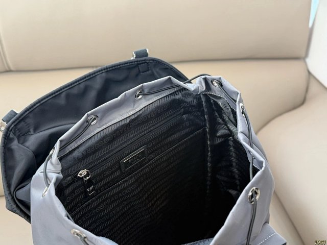Prada backpack: seller detail photo 9