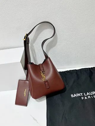 YSL Saint Laurent Bag: seller detail photo 4