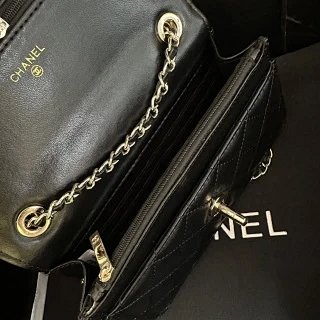 Chanel Bag: seller detail photo 8