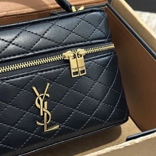 YSL Saint Laurent Bag: seller detail photo 2