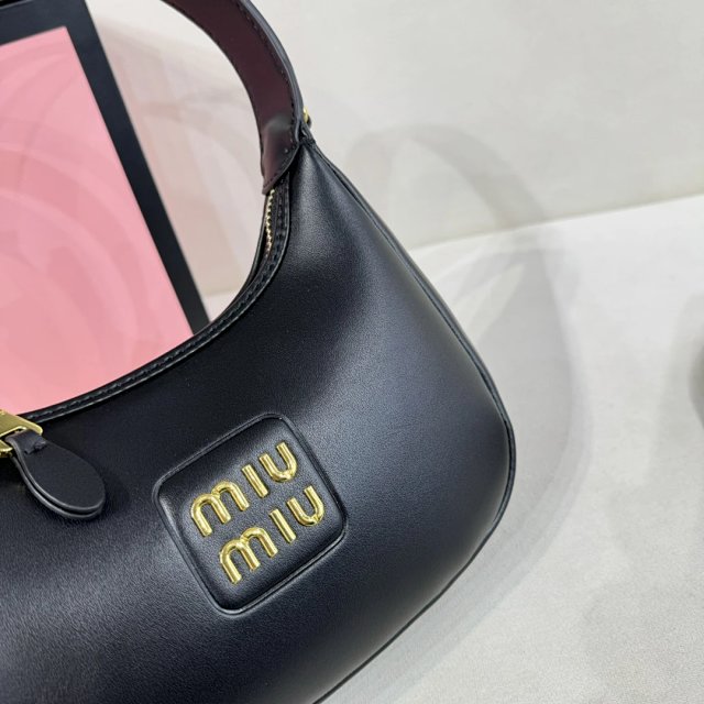 MiuMiu handbag: seller detail photo 6