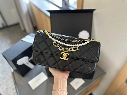 Chanel Bag: seller detail photo 5