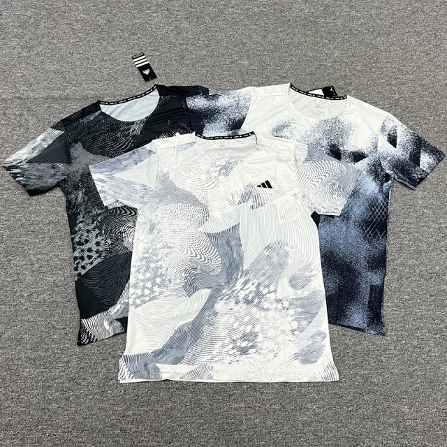 Adidas T-shirt: seller detail photo 1