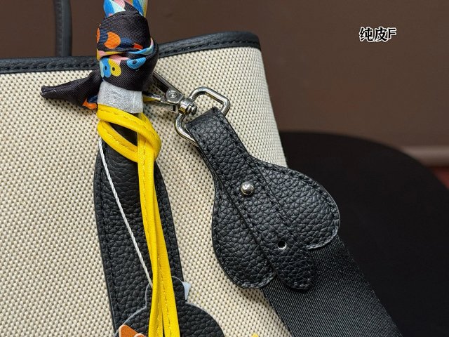 Hermès handbag: seller detail photo 3