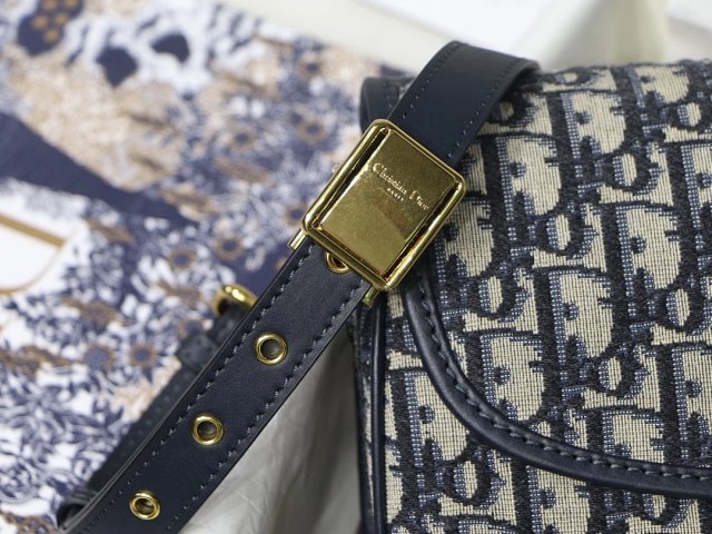 Dior crossbody bag: seller detail photo 4