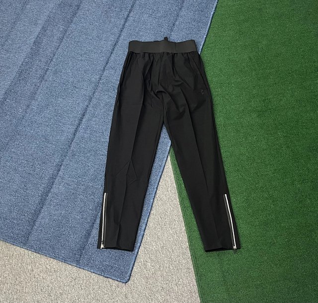 Under Armour pants: seller detail photo 4