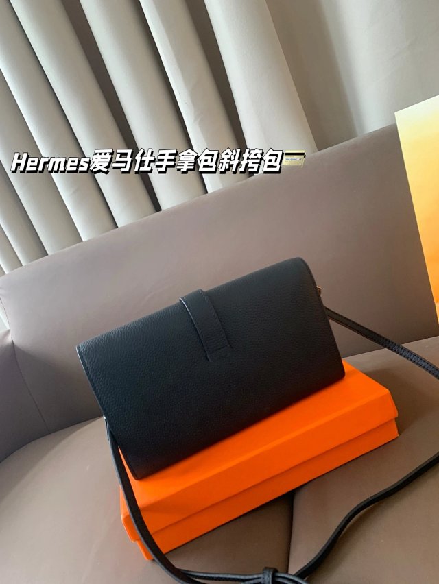 Hermès crossbody bag: seller detail photo 4