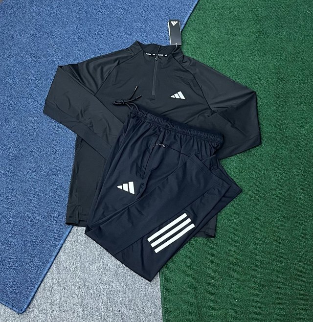Adidas Tracksuit: seller detail photo 10