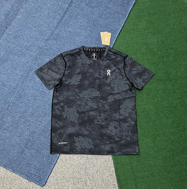 On Running Sports T-shirt & Shorts Set: seller detail photo 2