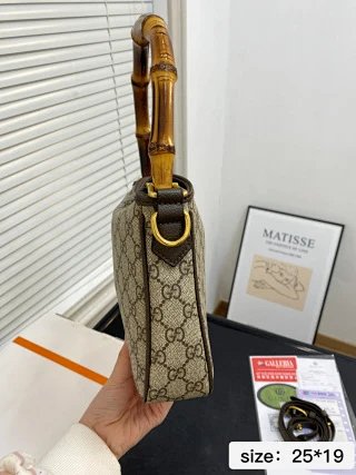 Gucci Bag: seller detail photo 3