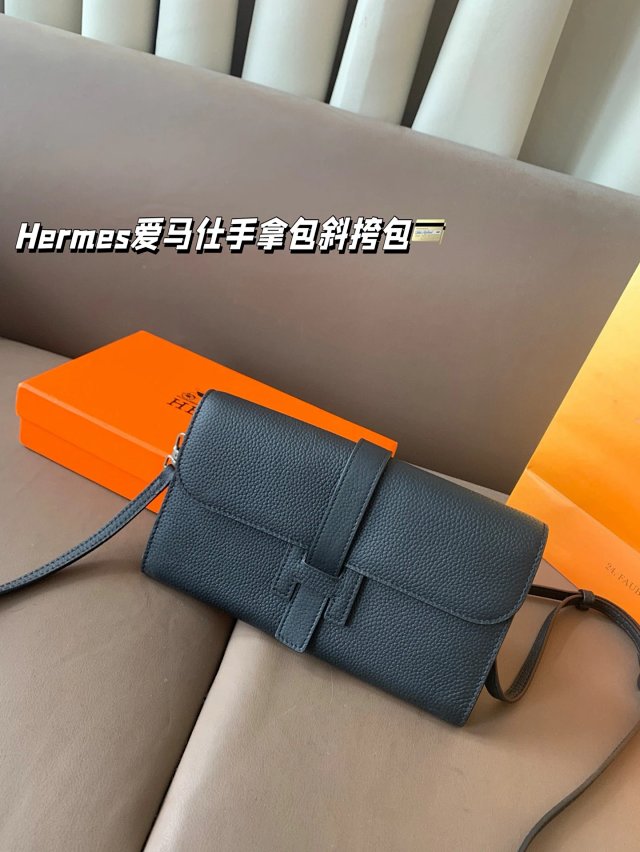 Hermès crossbody bag: seller detail photo 2