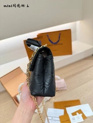 LV Louis Vuitton Bag: seller detail photo 7
