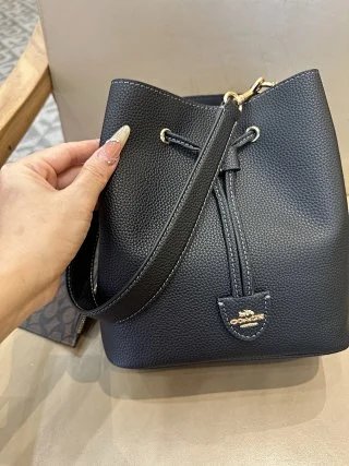 Coach Bag: seller detail photo 6