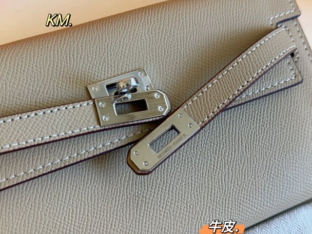 Hermès crossbody bag: seller detail photo 3