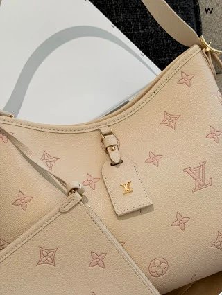 LV Louis Vuitton Bag: seller detail photo 5