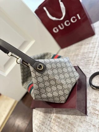 Gucci Bag: seller detail photo 5