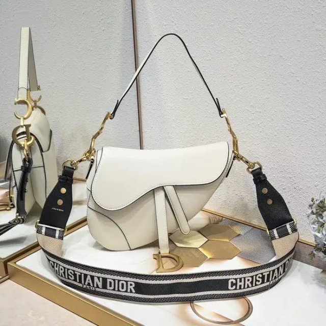 Dior crossbody bag: seller detail photo 1