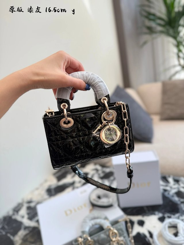 Dior handbag: seller detail photo 6