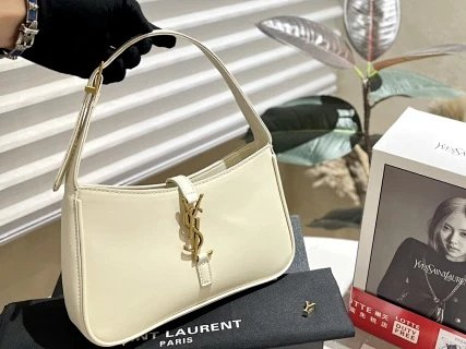 YSL Saint Laurent Bag: seller detail photo 3