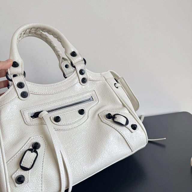 Balenciaga handbag: seller detail photo 7