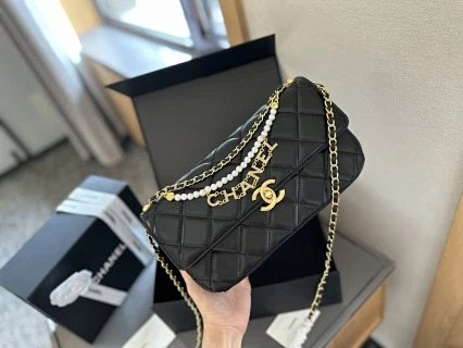 Chanel Bag: seller detail photo 6