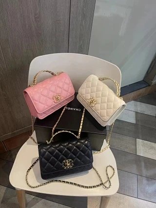 Chanel Bag: seller detail photo 1