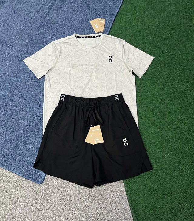 On Running Sports T-shirt & Shorts Set: seller detail photo 5