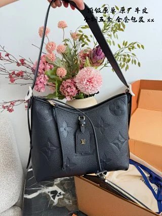 LV Louis Vuitton Bag: seller detail photo 3