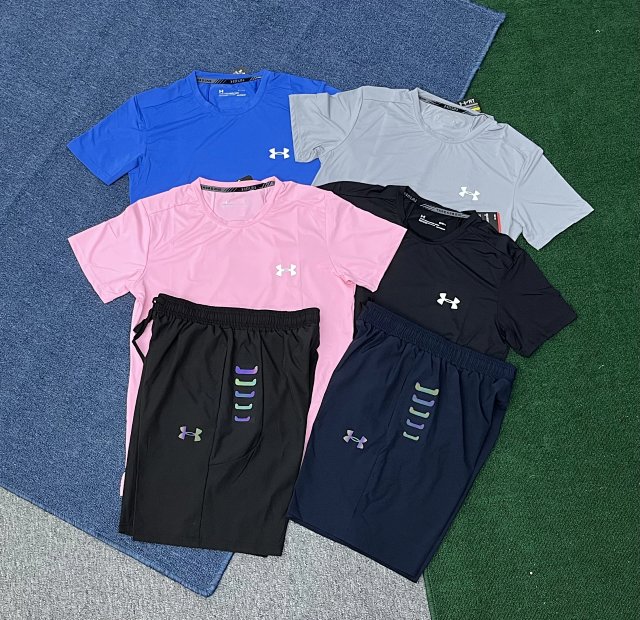Under Armour T-shirt & Shorts Set: seller detail photo 1