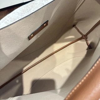 Gucci Bag: seller detail photo 9