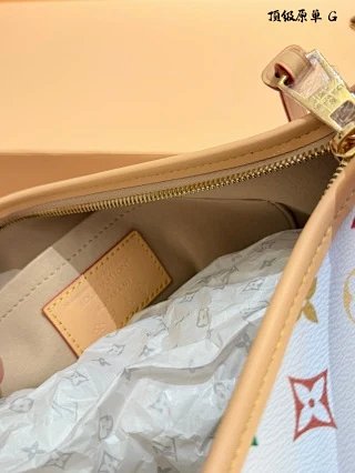 LV Louis Vuitton Bag: seller detail photo 8
