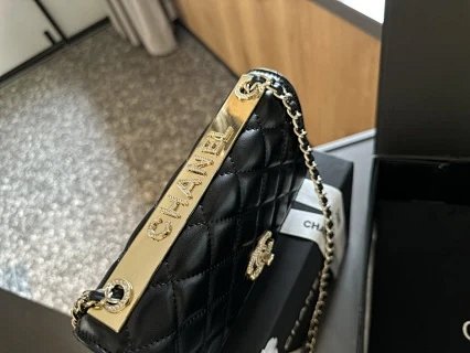 Chanel Bag: seller detail photo 5