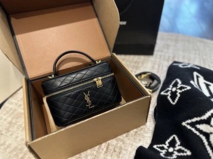 YSL Saint Laurent Bag: seller detail photo 1