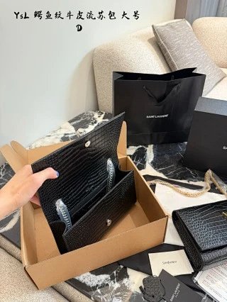 YSL Saint Laurent Bag: seller detail photo 4