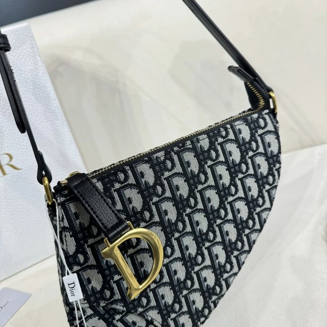 Dior crossbody bag: seller detail photo 7
