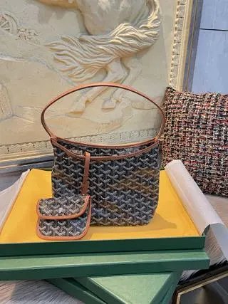 Goyard Bag: seller detail photo 2
