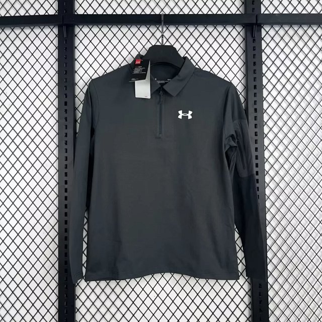 Under Armour Sweatshirt: seller detail photo 4