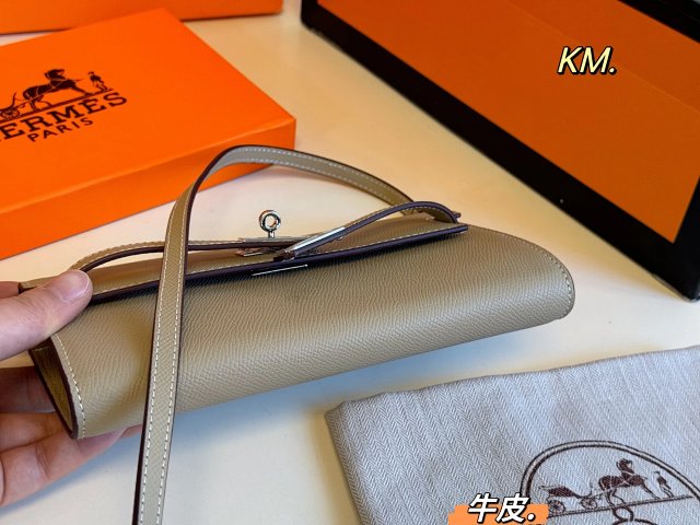 Hermès crossbody bag: seller detail photo 4