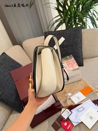 Gucci Bag: seller detail photo 3