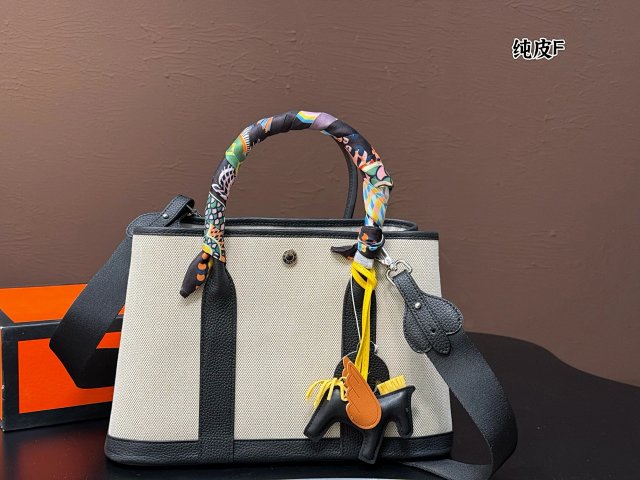 Hermès handbag: seller detail photo 5