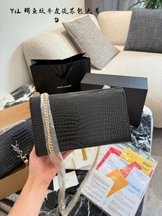 YSL Saint Laurent Bag: seller detail photo 3