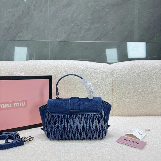 MiuMiu handbag: seller detail photo 2